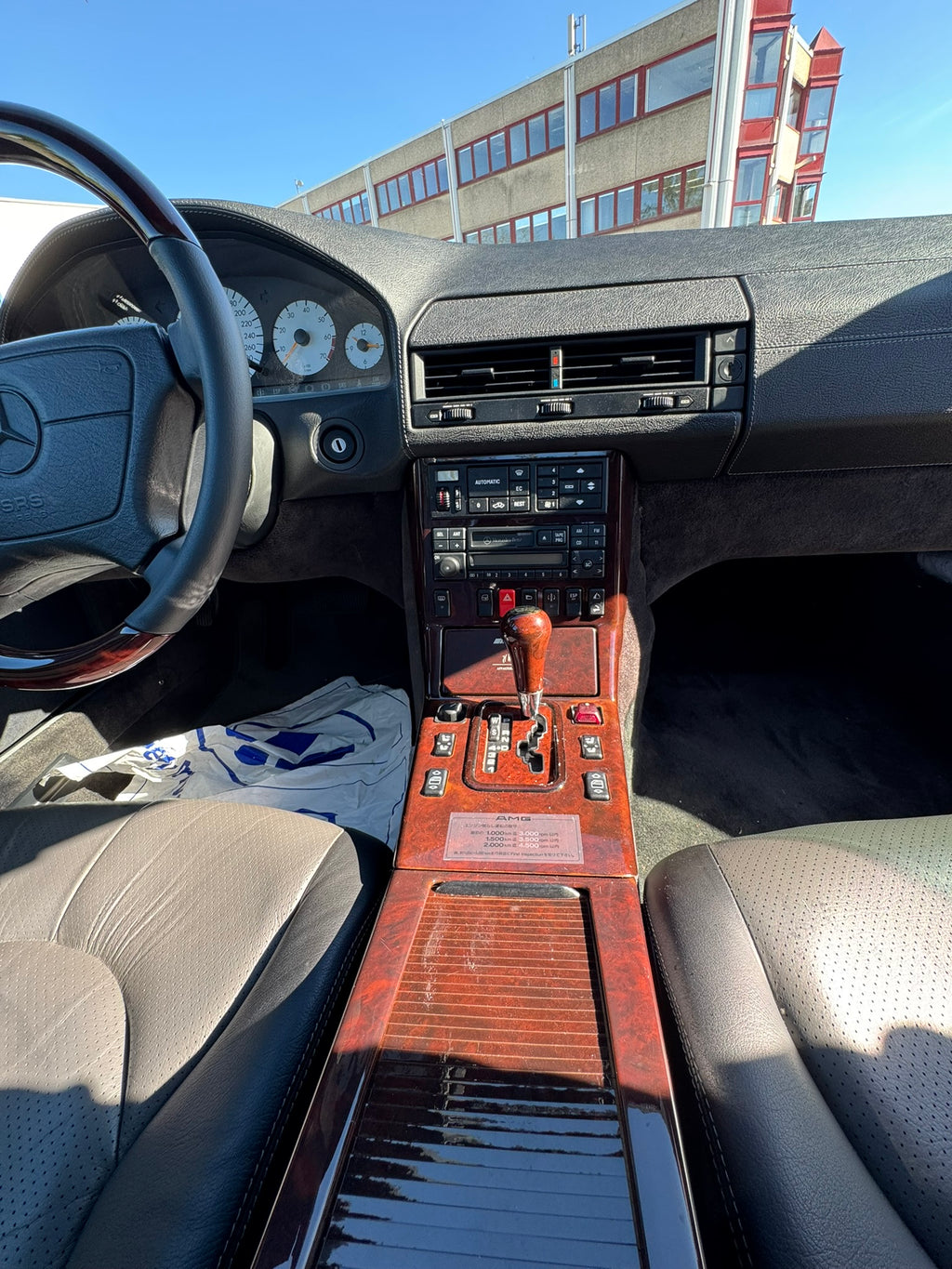 Mercedes-Benz SL 600  AMG 6.0 | 9.975 km | 1. Hand | Voll dokumentiert