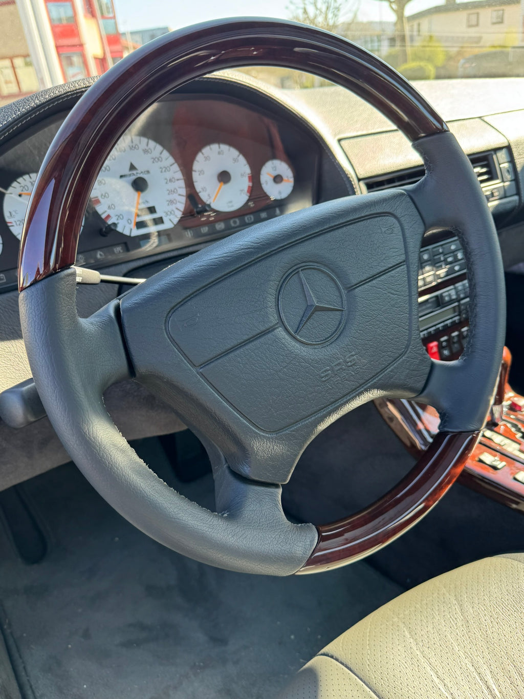 Mercedes-Benz SL 600  AMG 6.0 | 9.975 km | 1. Hand | Voll dokumentiert