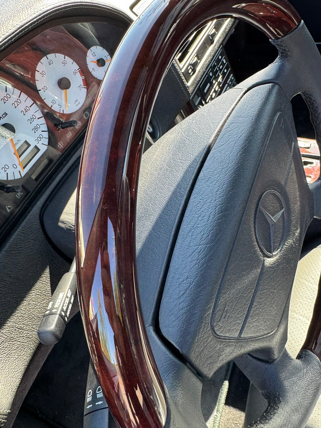 Mercedes-Benz SL 600  AMG 6.0 | 9.975 km | 1. Hand | Voll dokumentiert