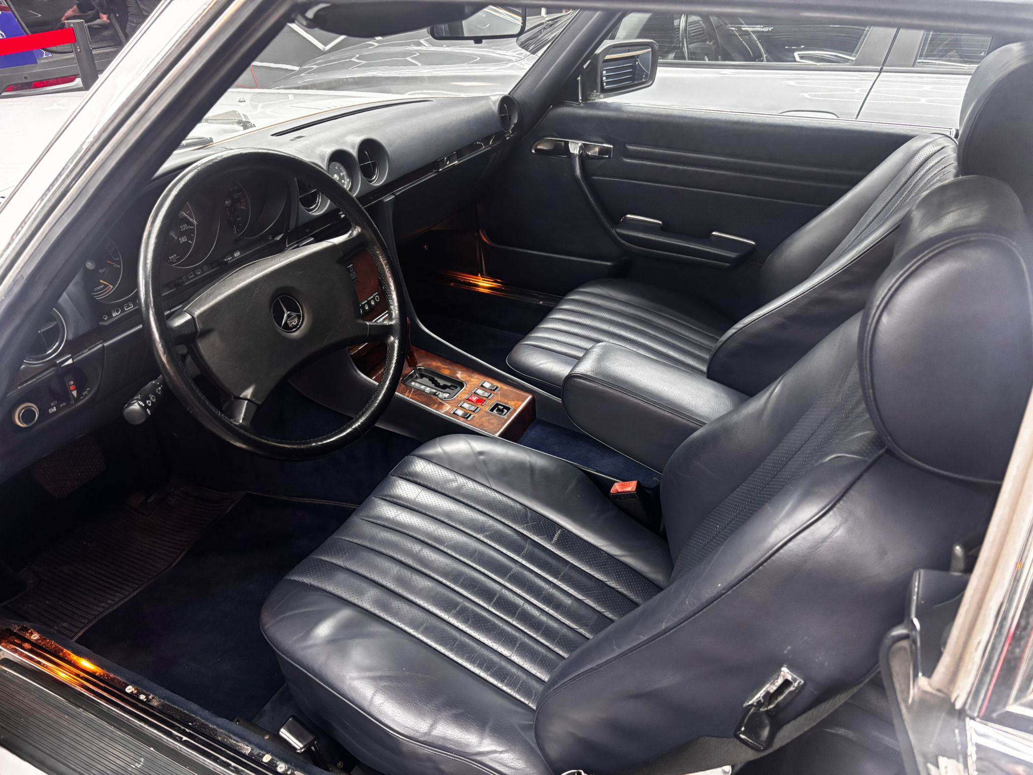 Mercedes-Benz SL 500 (R107) Deutsches Fahrzeug | H-Gutachten | neues Verdeck