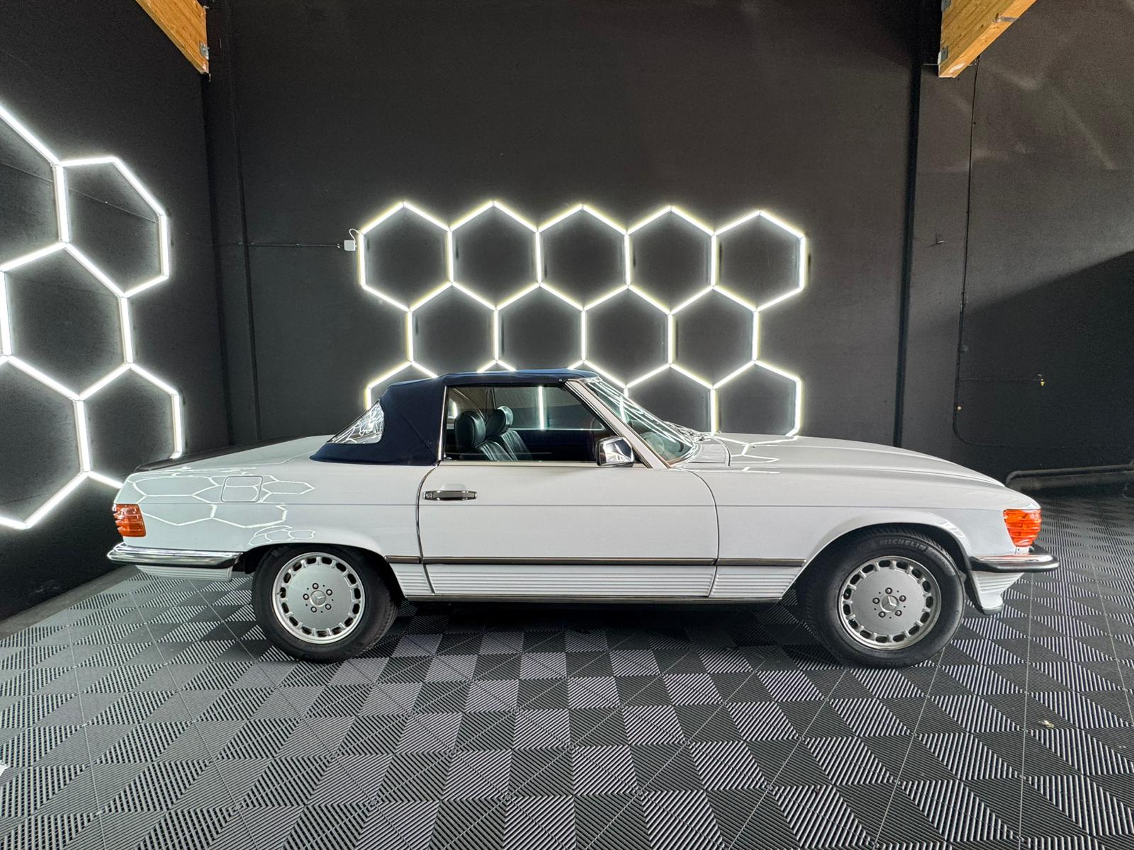 Mercedes-Benz SL 500 (R107) Deutsches Fahrzeug | H-Gutachten | neues Verdeck