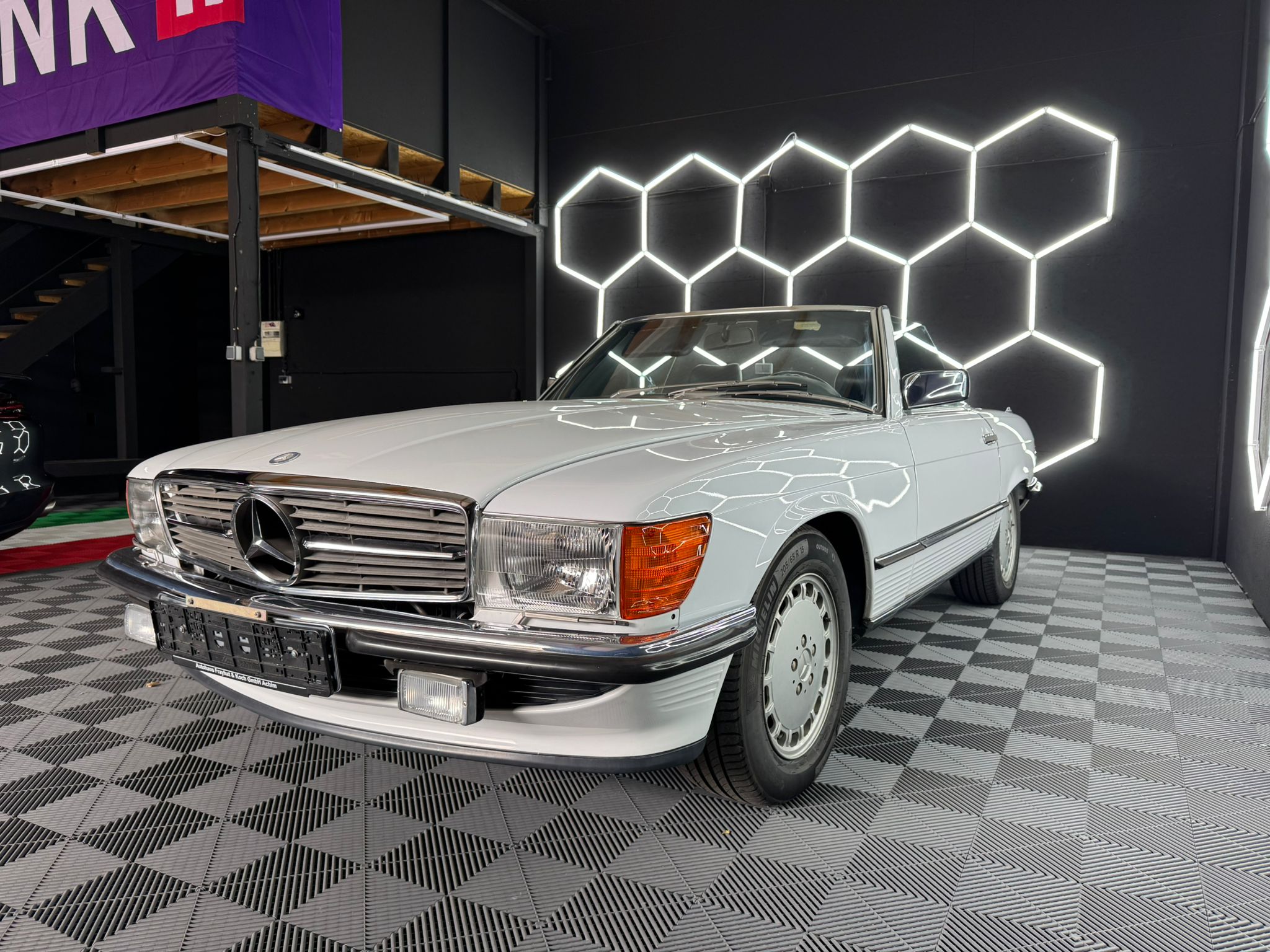 Mercedes-Benz SL 500 (R107) Deutsches Fahrzeug | H-Gutachten | neues Verdeck