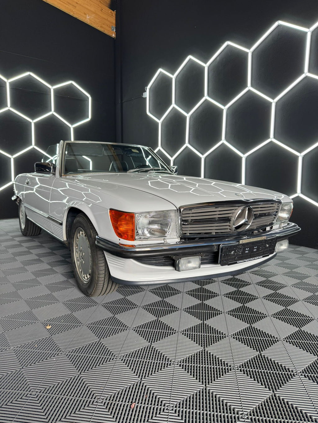 Mercedes-Benz SL 500 (R107) Deutsches Fahrzeug | H-Gutachten | neues Verdeck
