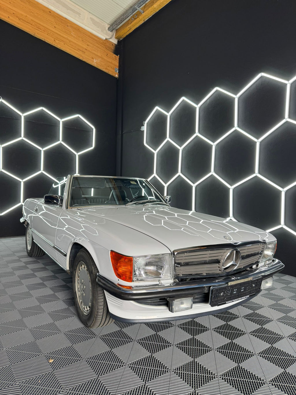 Mercedes-Benz SL 500 (R107) Deutsches Fahrzeug | H-Gutachten | neues Verdeck